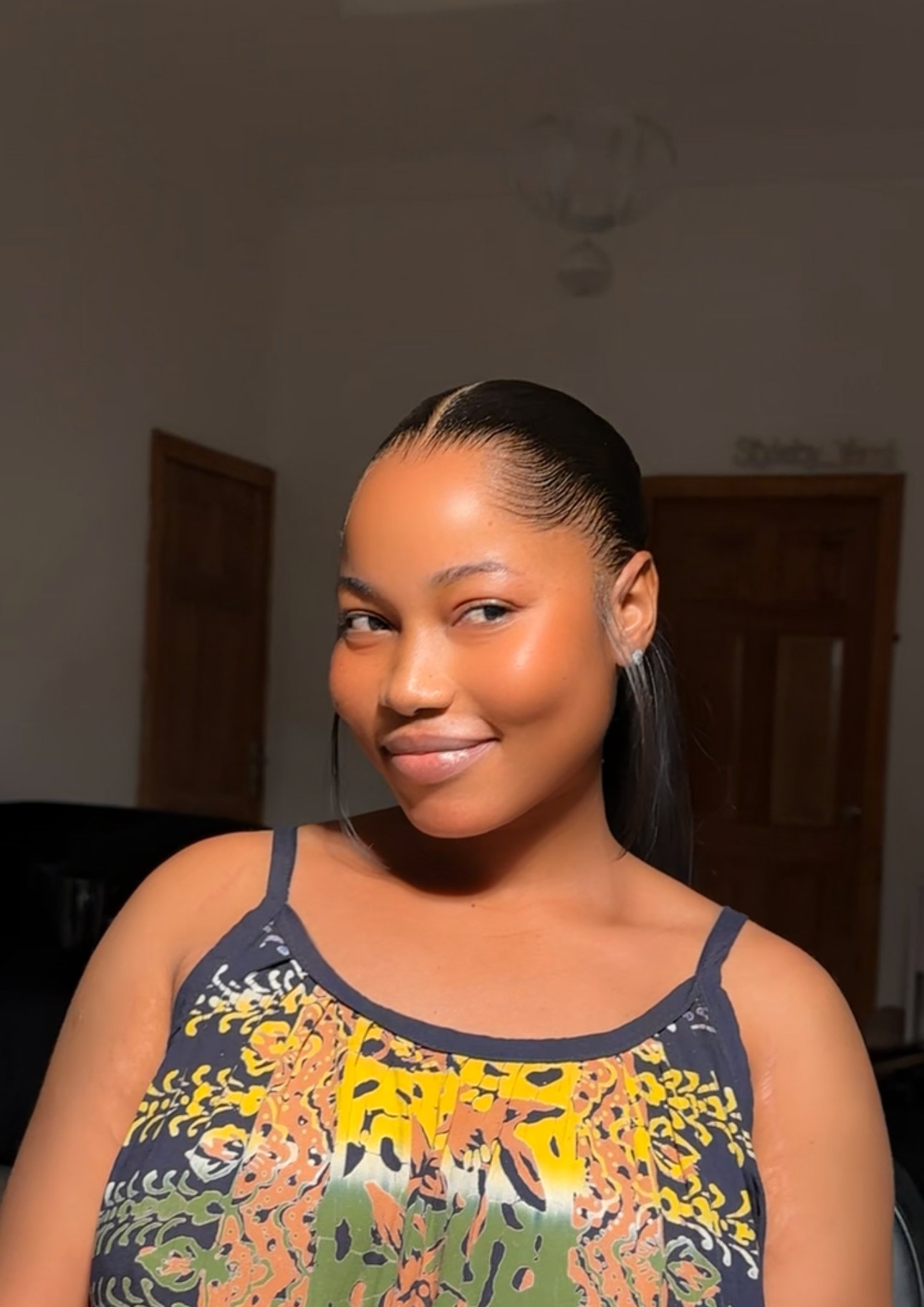 Frontal hairline  - Image 2